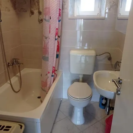 Perica Apartment Postira